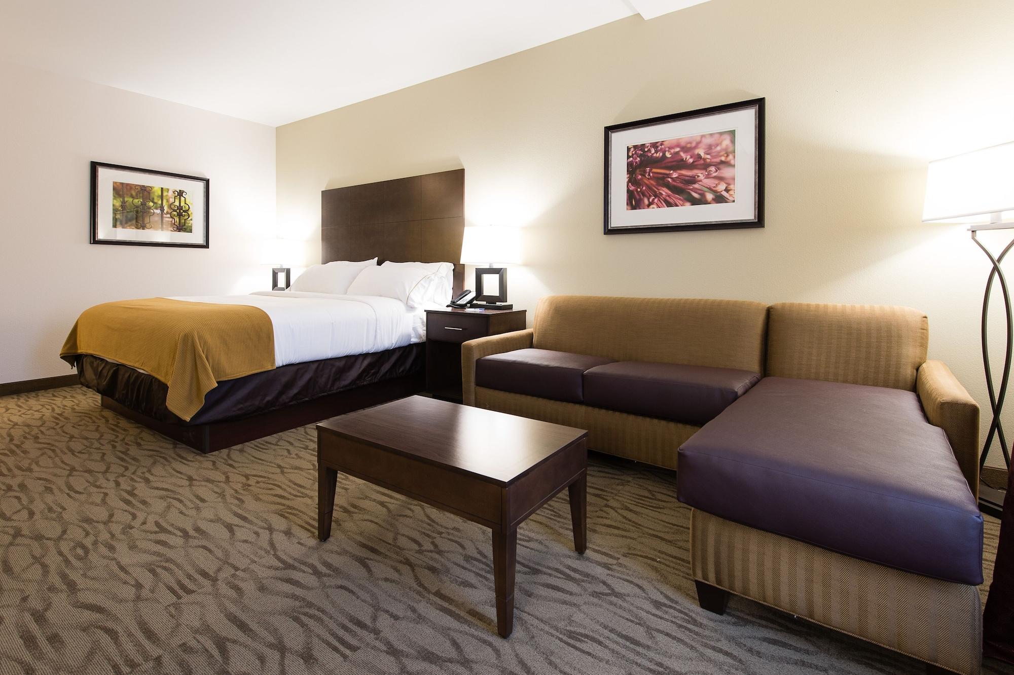 Holiday Inn Express & Suites Aiken By Ihg Exterior foto