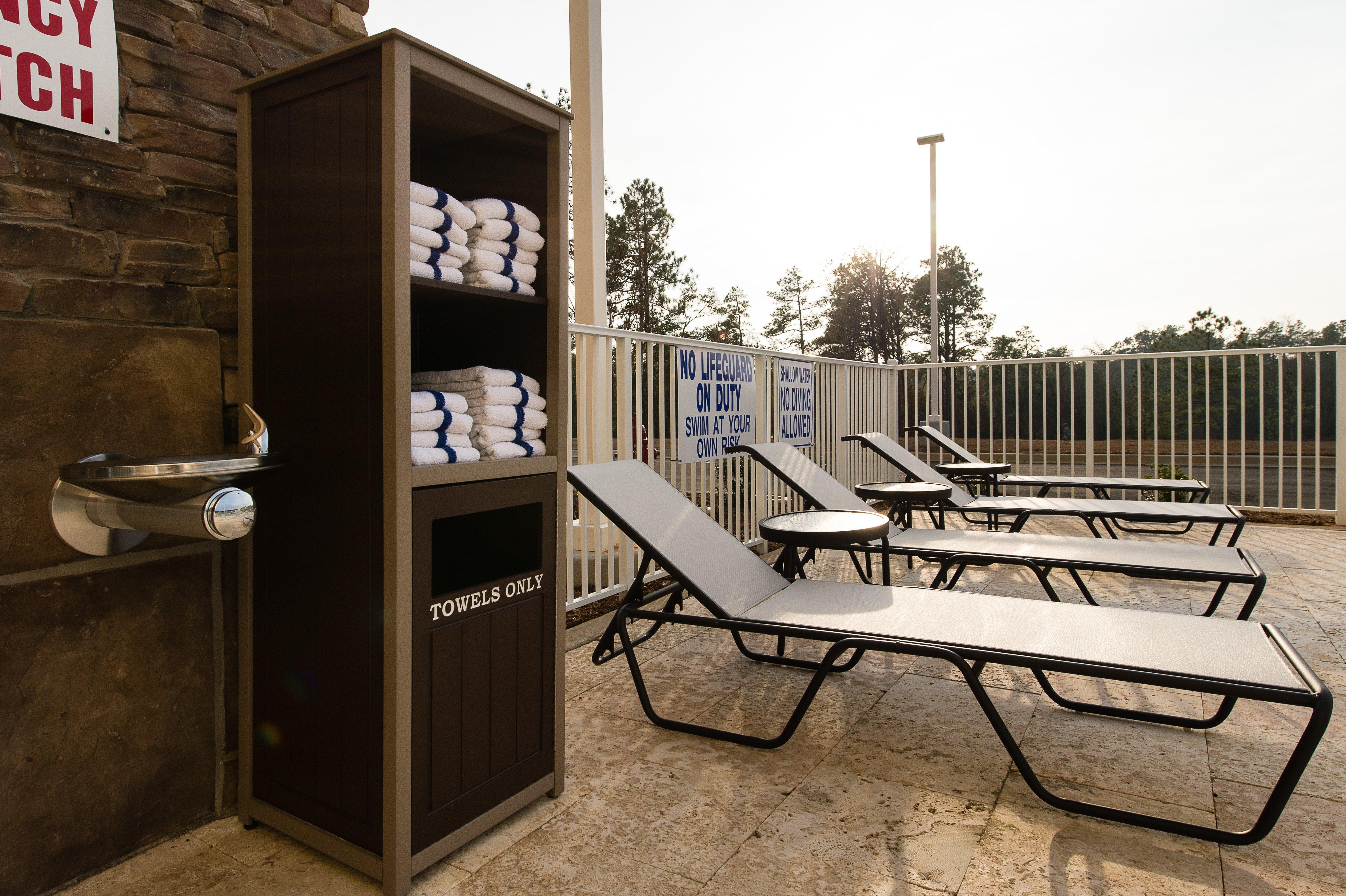 Holiday Inn Express & Suites Aiken By Ihg Exterior foto