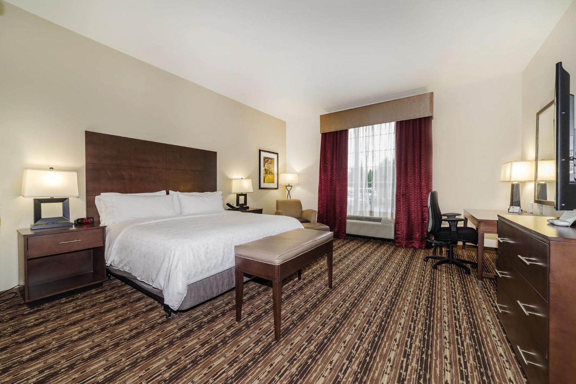Holiday Inn Express & Suites Aiken By Ihg Exterior foto